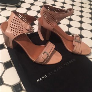 Gorgeous Marc Jacobs Sandals 👡
